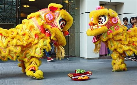 what does lion dance symbolize